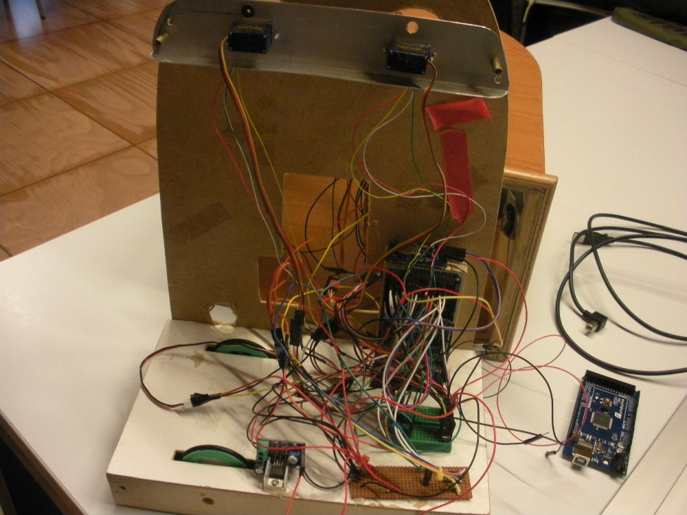 Soldando cables - Imagen 2