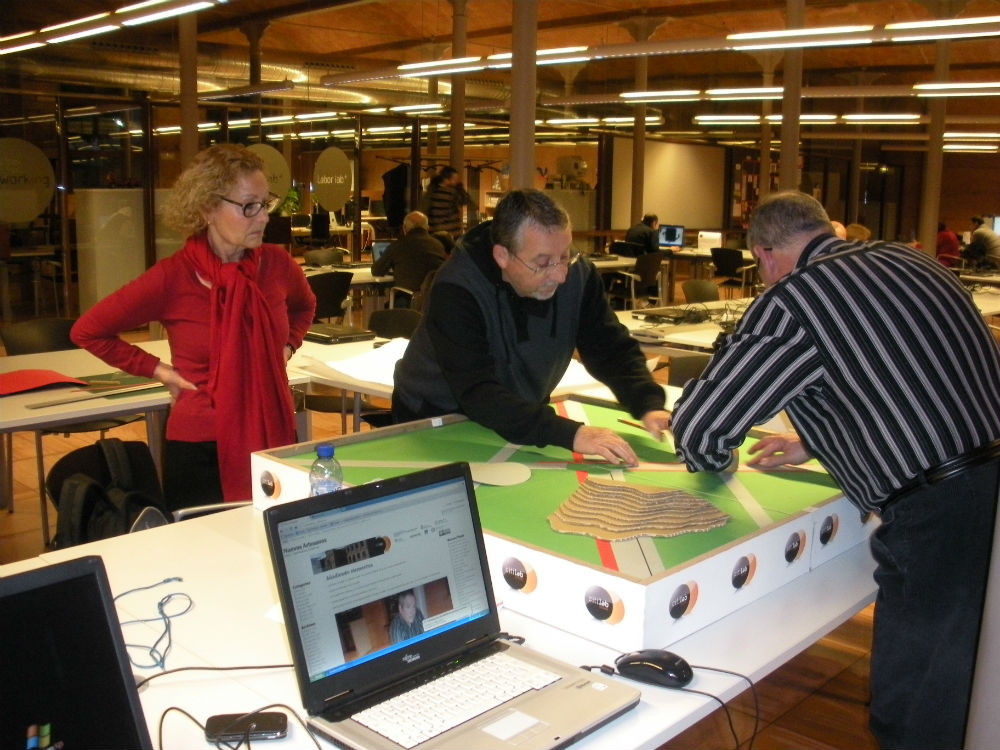 Utilizando cola de contacto